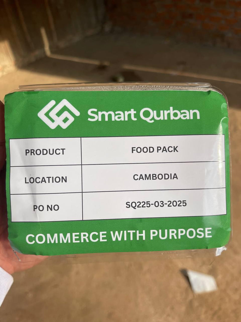 Volunteers distributing food parcels