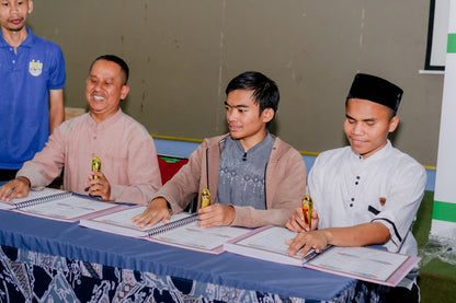 Waqaf Quran Braille for Blind Muslims